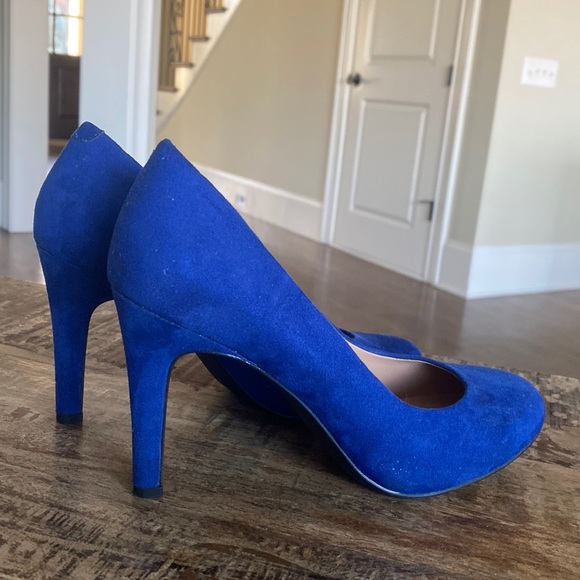 Kelly & Katie Shoes Kelly And Katie Velvet Heels Poshmark